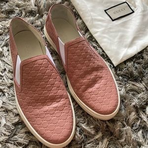 Gucci signature slip-on sneaker GG pink